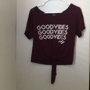 Good vides only tie front crop top